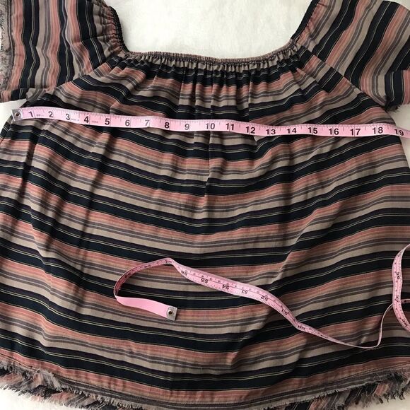 Lucky Brand off-shoulder striped frayed edge blouse size S - Picture 8 of 9